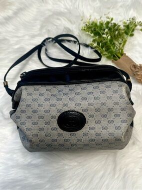 GUCCI GG Crossbody Barrel Bag VTG Navy Gray Mini